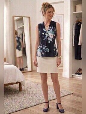 NWOT Ann Taylor Dark Blue Floral Sleeveless V-neck Tank